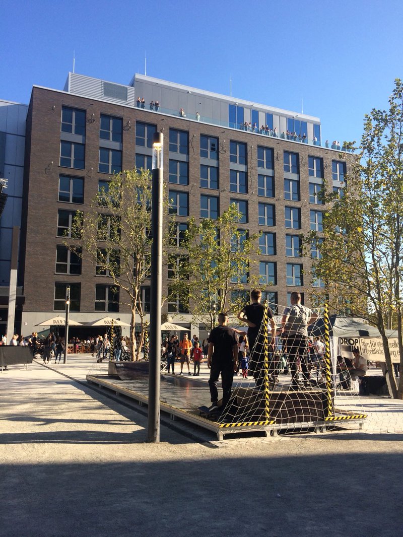 Mercedes-Benz-Platz Eröffnung